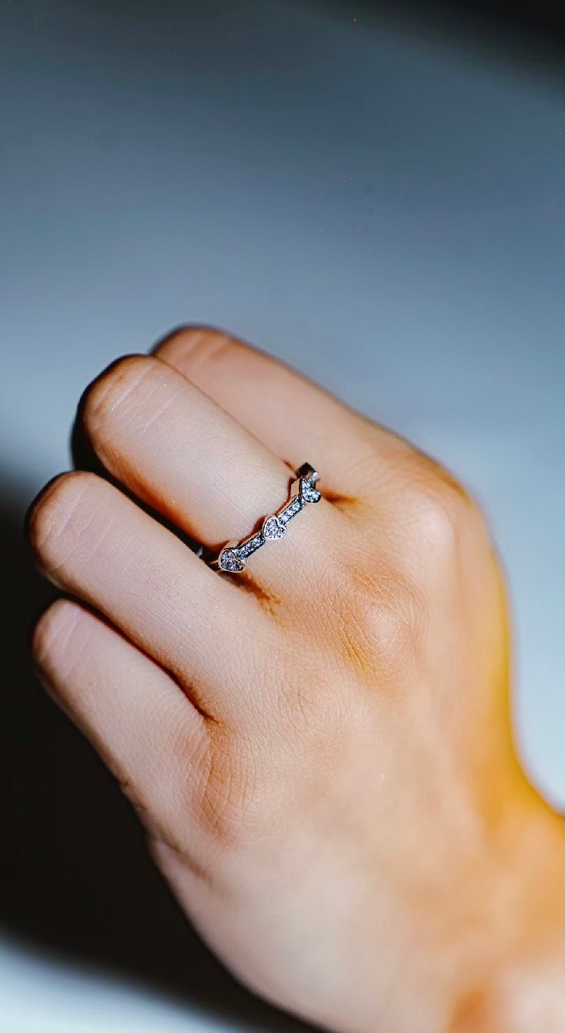 Anillo corazones línea