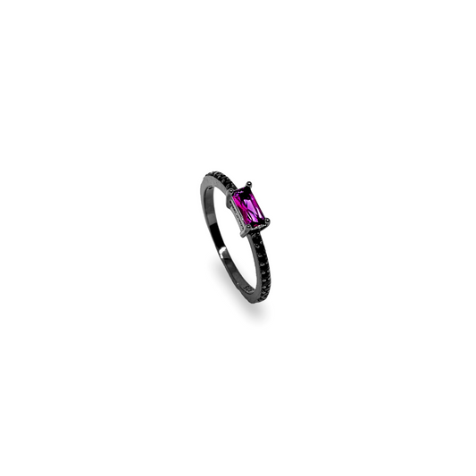 Anillo negro cuadrado rosa